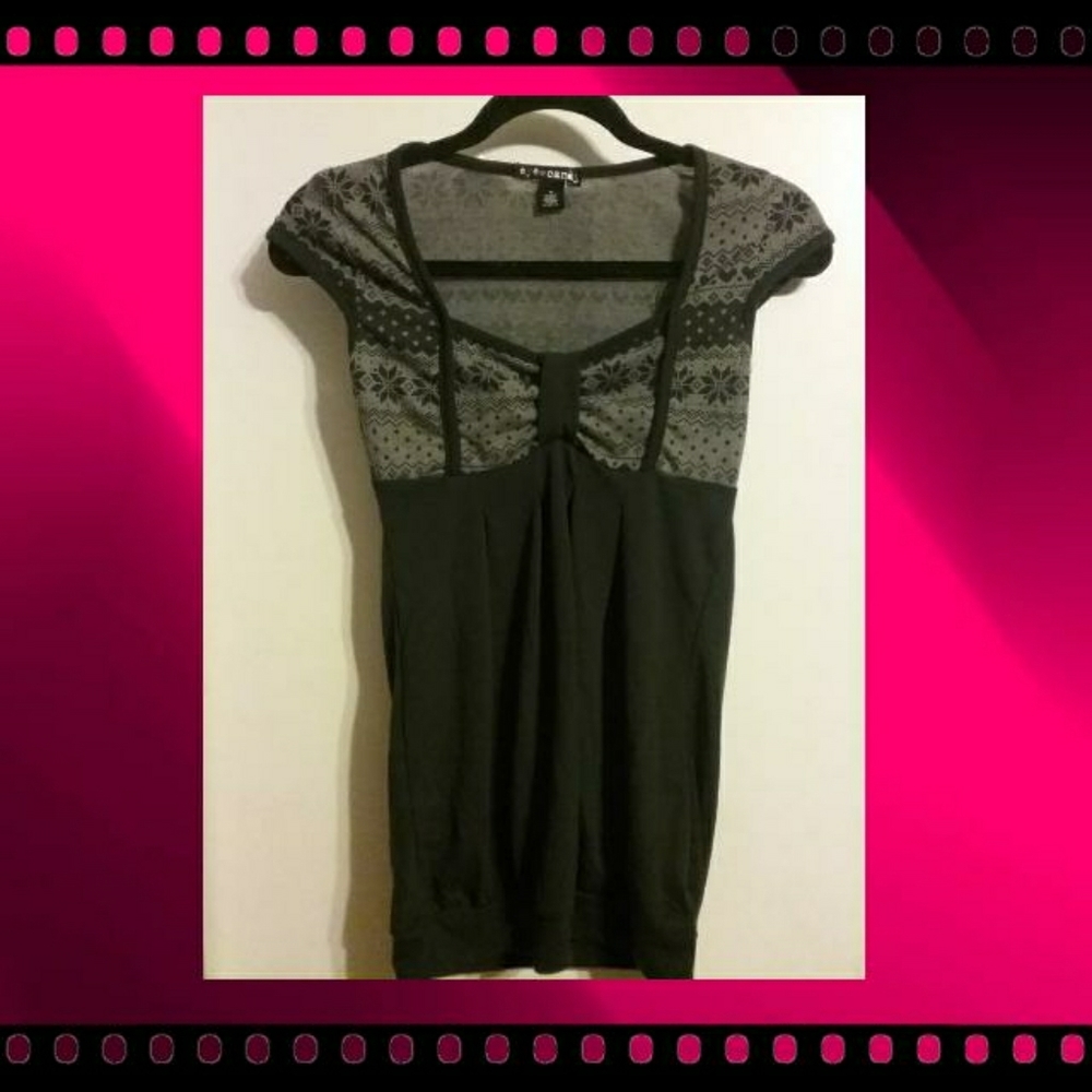 AWESOME LOOKING TUNIC TOP